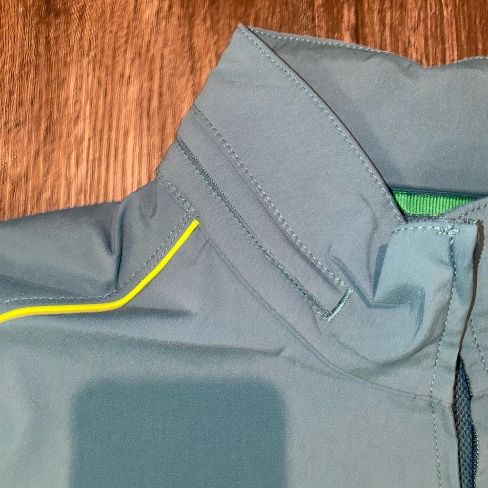 Dockers Racquet Club Full-Zip Jacket. L - Picture 3 of 10